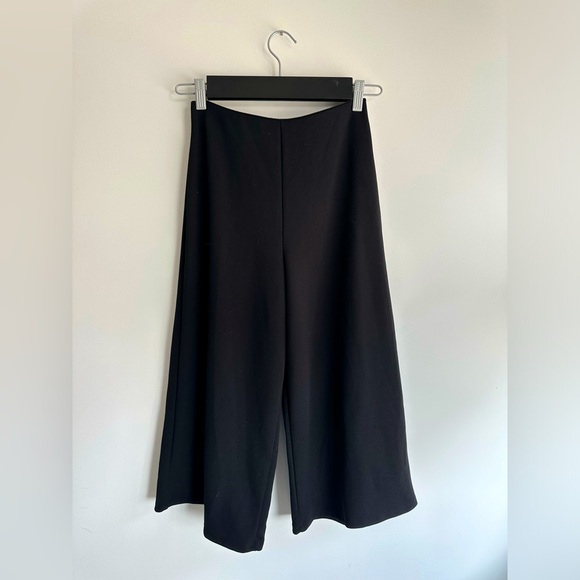 Black Zara culottes - Picture 1 of 5